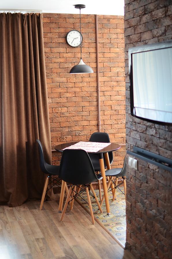 Apartment In The Center Csernyihiv Kültér fotó